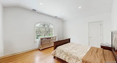 406 Duck Pond Locust Valley NY 11560
