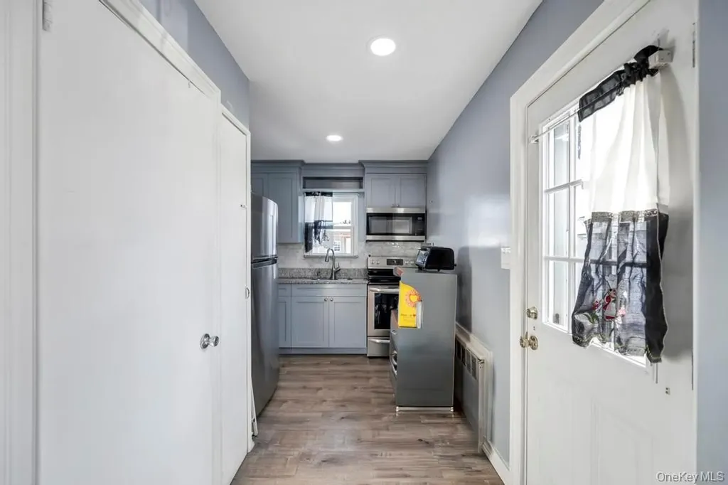 1333 5th Avenue Bay Shore NY 11706