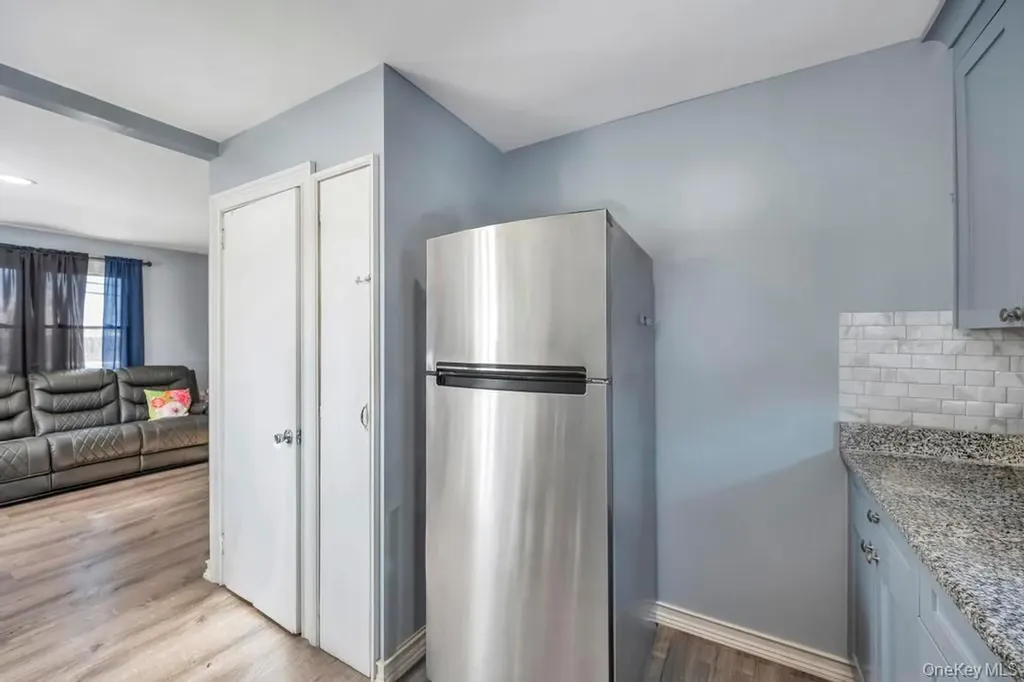 1333 5th Avenue Bay Shore NY 11706