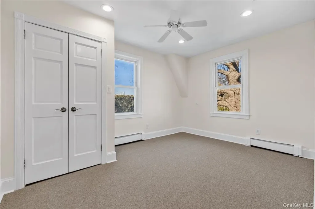 348 Mulry Lane Lawrence NY 11559