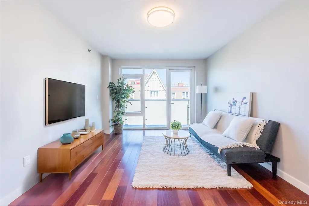 14238 37th Avenue Flushing NY 11354