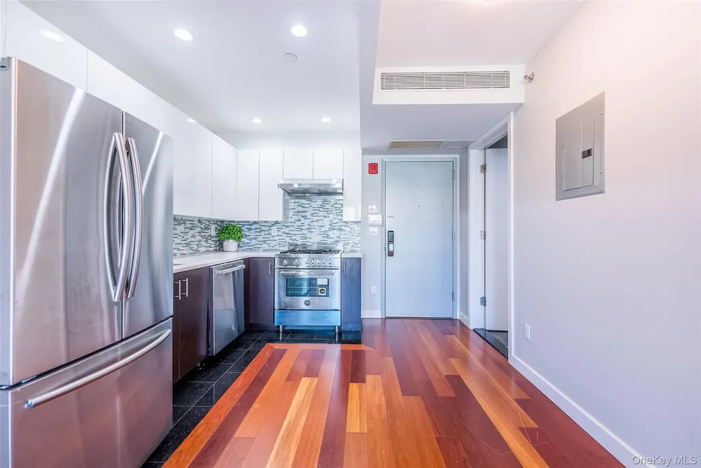14238 37th Avenue Flushing NY 11354