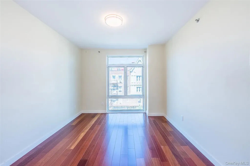 14238 37th Avenue Flushing NY 11354