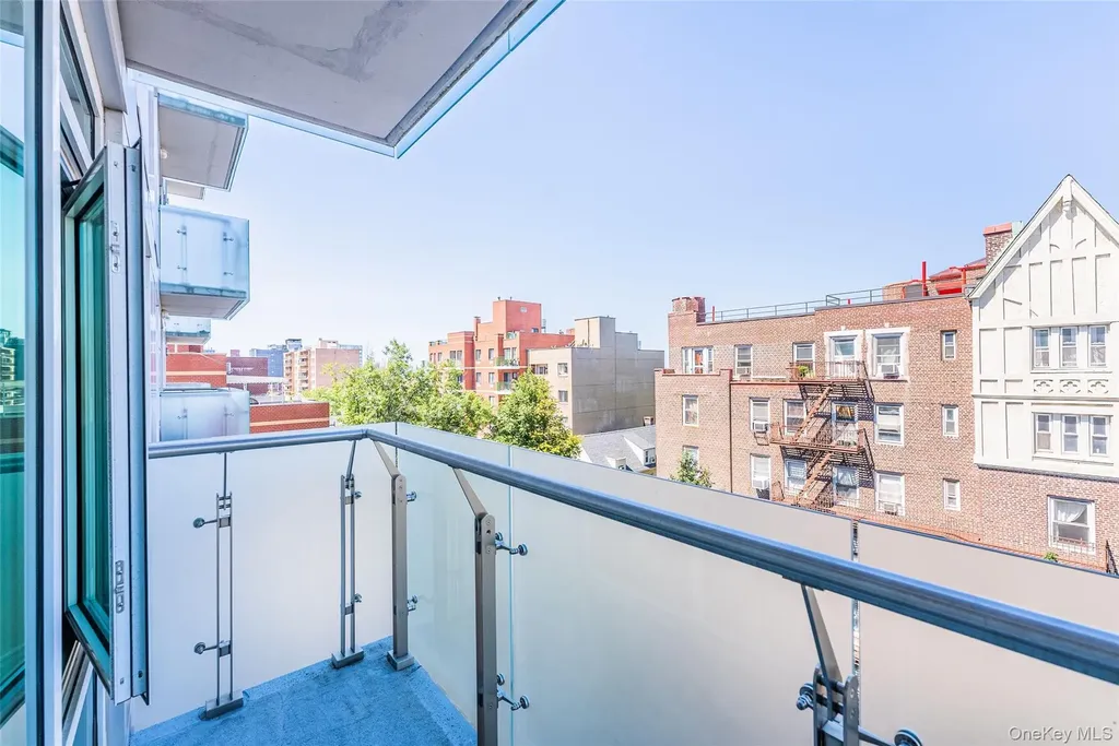 14238 37th Avenue Flushing NY 11354