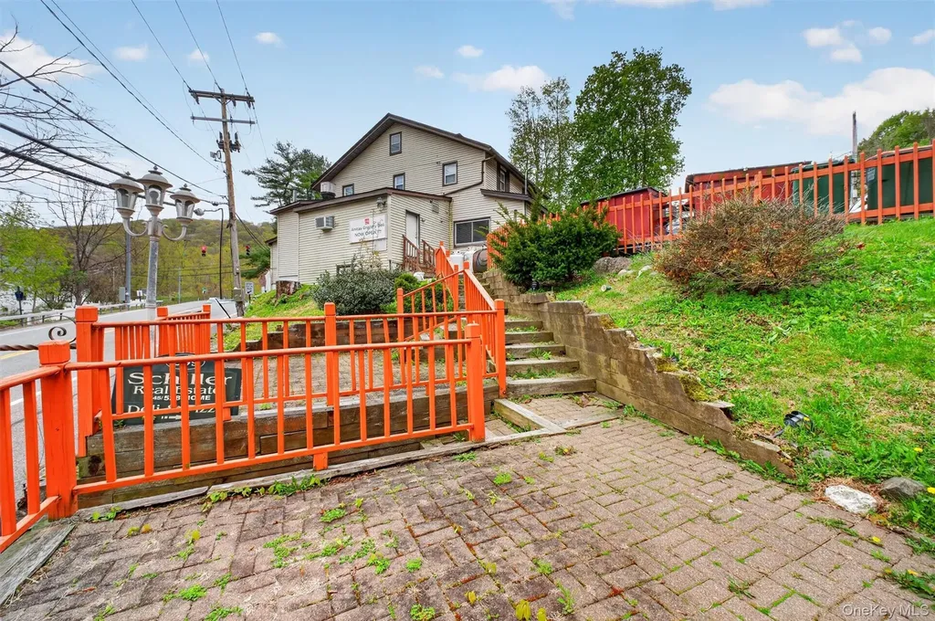 299 Peekskill Hollow Road Putnam Valley NY 10579