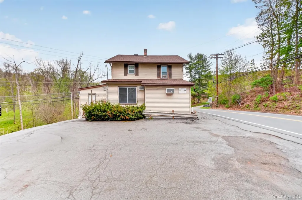 299 Peekskill Hollow Road Putnam Valley NY 10579