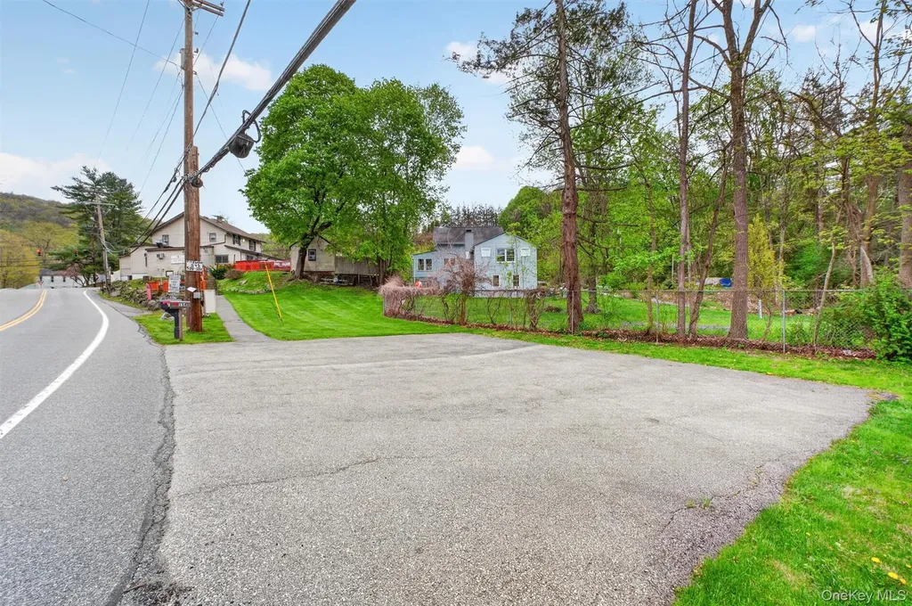 299 Peekskill Hollow Road Putnam Valley NY 10579