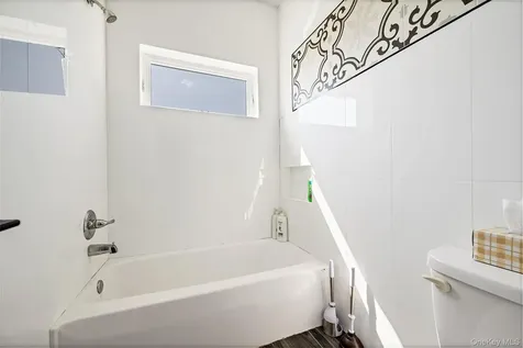 31 Walnut Ridge Lane Bloomingburg NY 12721