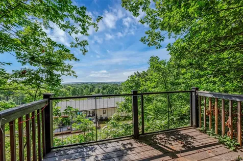 31 Walnut Ridge Lane Bloomingburg NY 12721
