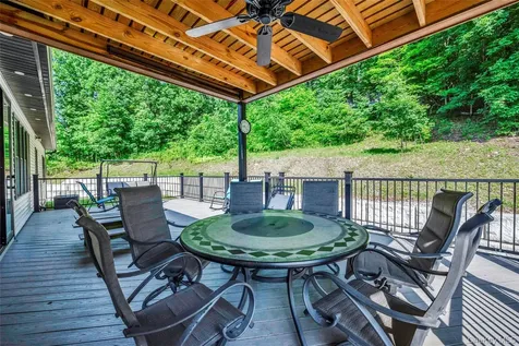 31 Walnut Ridge Lane Bloomingburg NY 12721