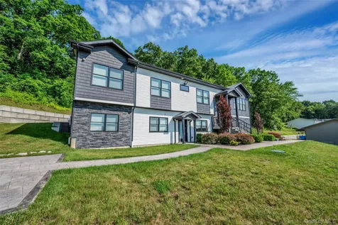 31 Walnut Ridge Lane Bloomingburg NY 12721