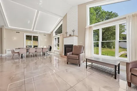 31 Walnut Ridge Lane Bloomingburg NY 12721