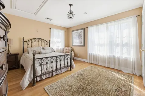 33 Greenbriar Drive Chappaqua NY 10514