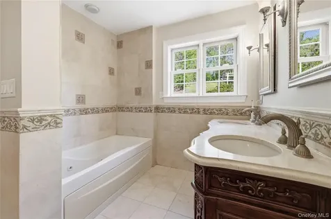 33 Greenbriar Drive Chappaqua NY 10514
