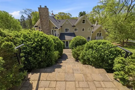 33 Greenbriar Drive Chappaqua NY 10514