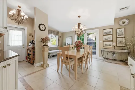 33 Greenbriar Drive Chappaqua NY 10514