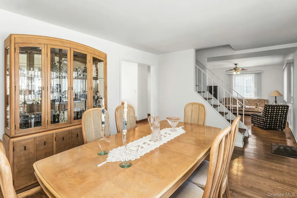 1844 Old Mill Road Merrick NY 11566