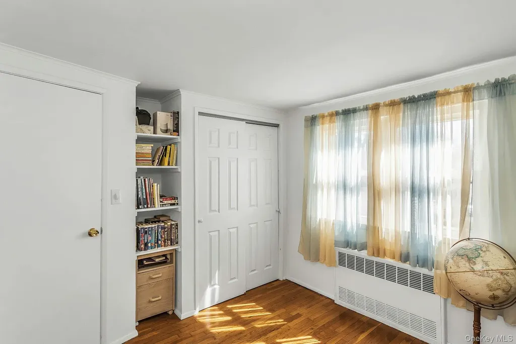 1844 Old Mill Road Merrick NY 11566