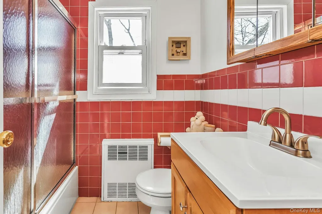 1844 Old Mill Road Merrick NY 11566