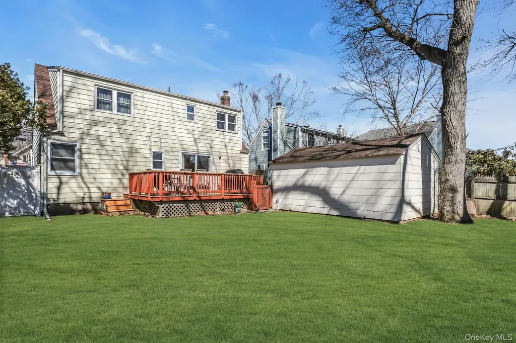 1844 Old Mill Road Merrick NY 11566