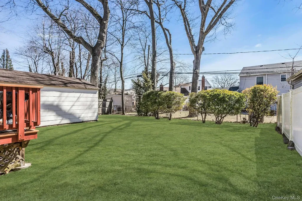 1844 Old Mill Road Merrick NY 11566
