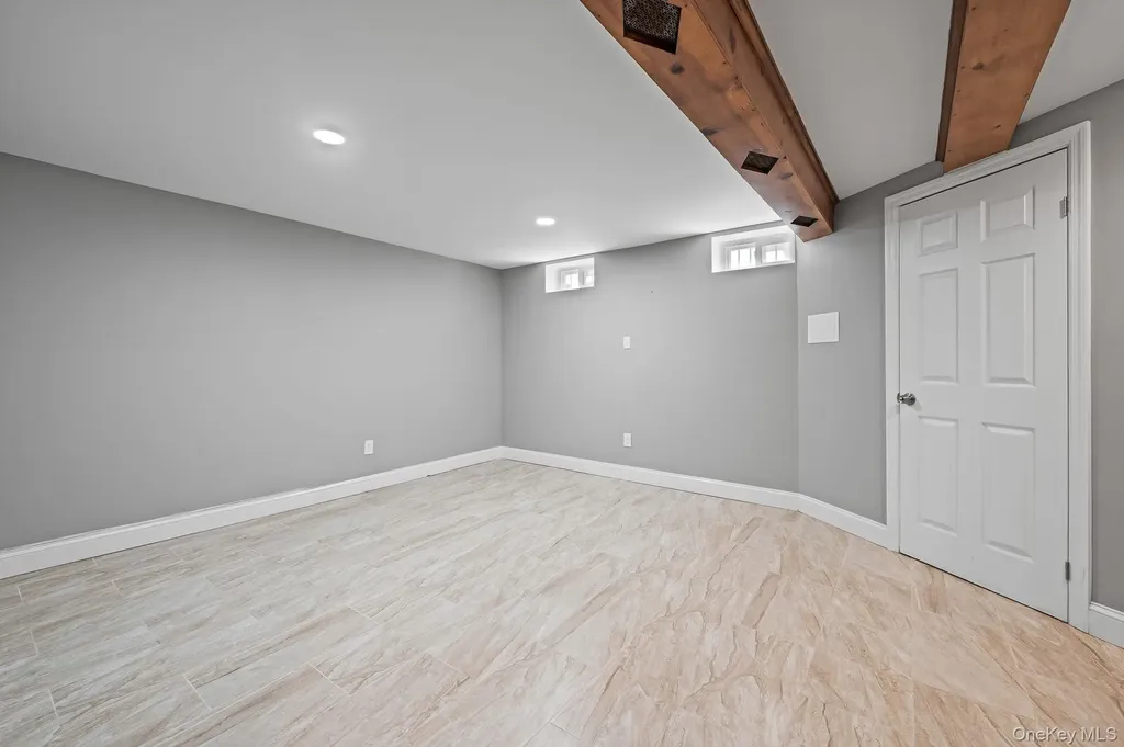 148-07 61st Road Flushing NY 11367