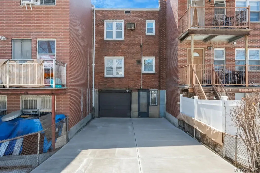 148-07 61st Road Flushing NY 11367