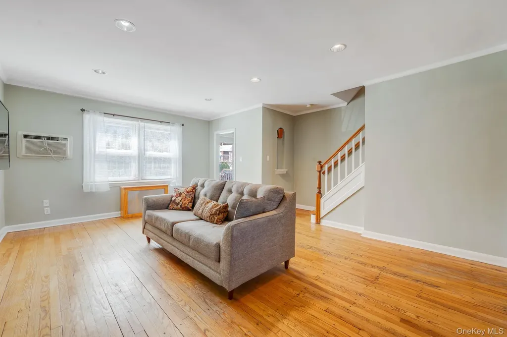 148-07 61st Road Flushing NY 11367