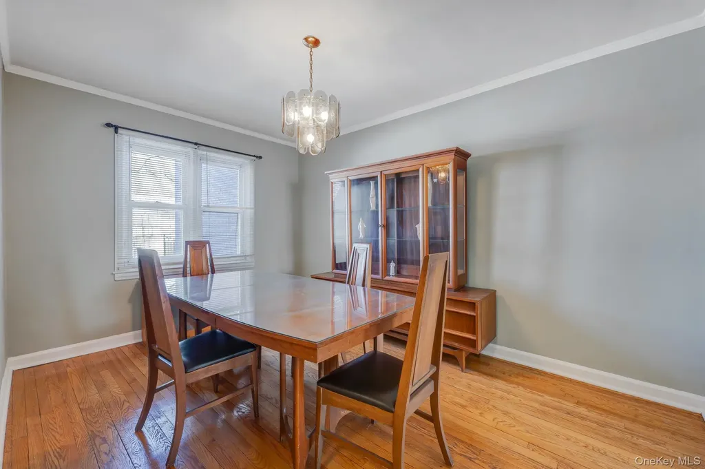 148-07 61st Road Flushing NY 11367