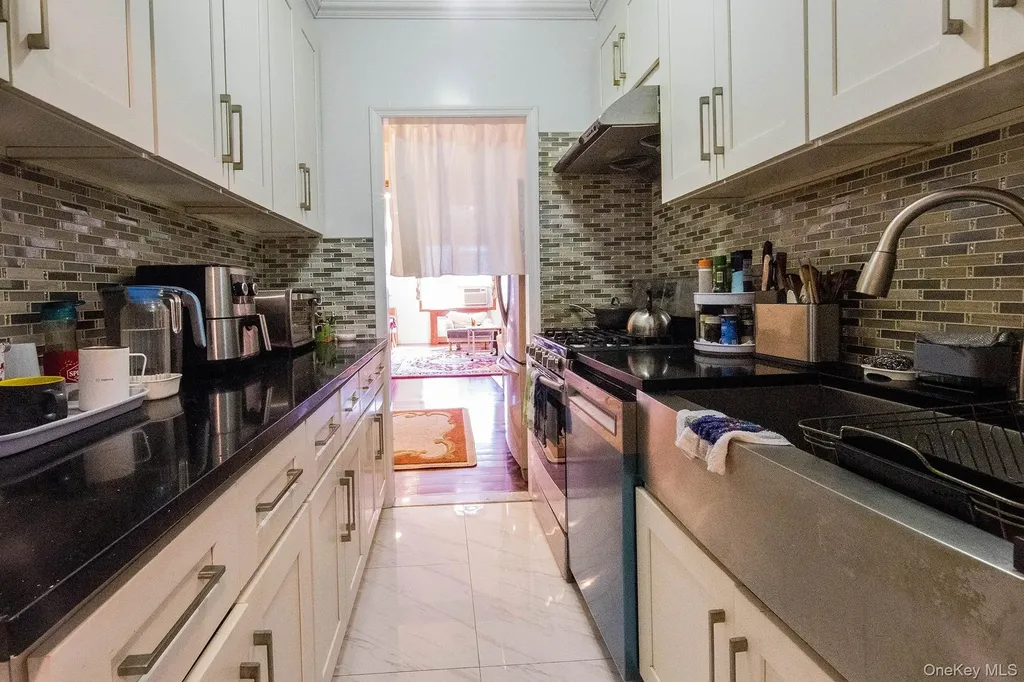 9945 67th Road Forest Hills NY 11375
