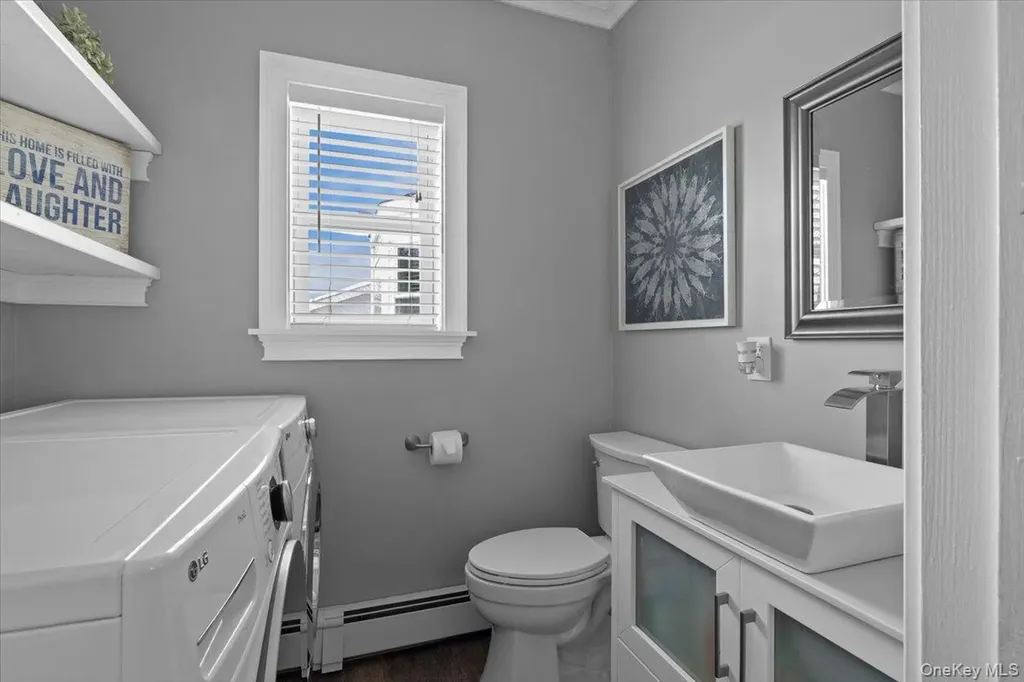 16 Loughlin Drive Shirley NY 11967
