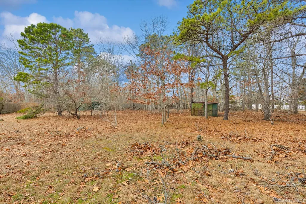4 E Rampasture Road Hampton Bays NY 11946