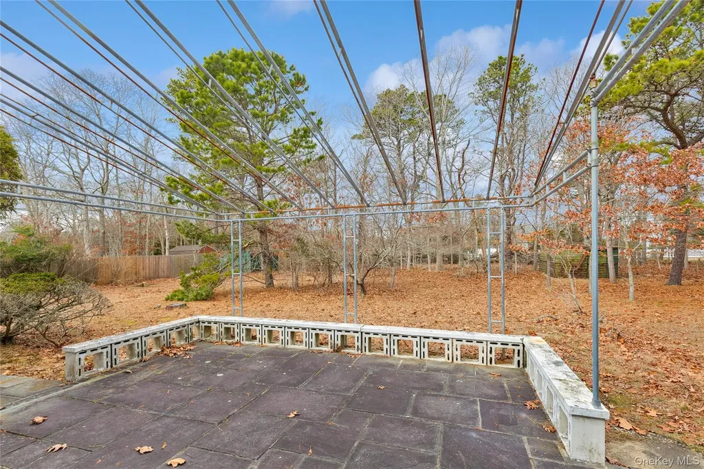 4 E Rampasture Road Hampton Bays NY 11946