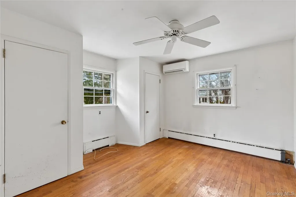 4 E Rampasture Road Hampton Bays NY 11946