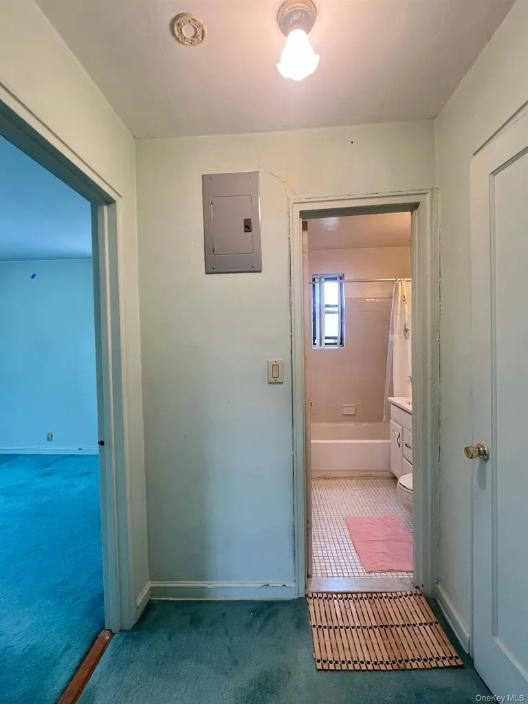 19617 73rd Avenue Fresh Meadows NY 11365