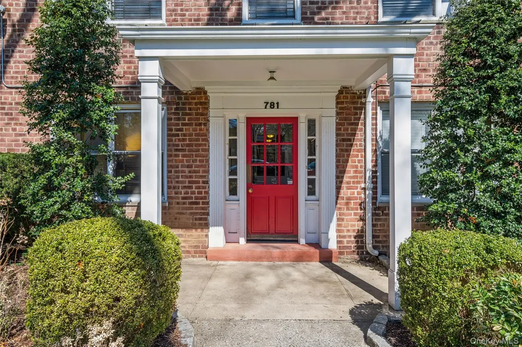 781 Palmer Road Bronxville NY 10708