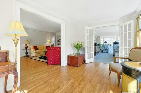 81 Oxford Road New Rochelle NY 10804