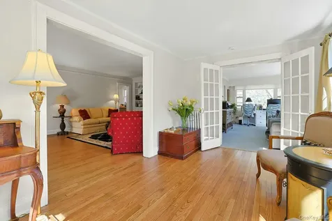 81 Oxford Road New Rochelle NY 10804