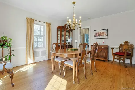 81 Oxford Road New Rochelle NY 10804