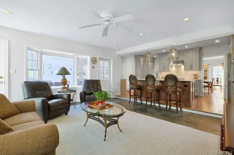 81 Oxford Road New Rochelle NY 10804