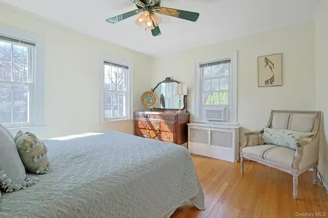 81 Oxford Road New Rochelle NY 10804