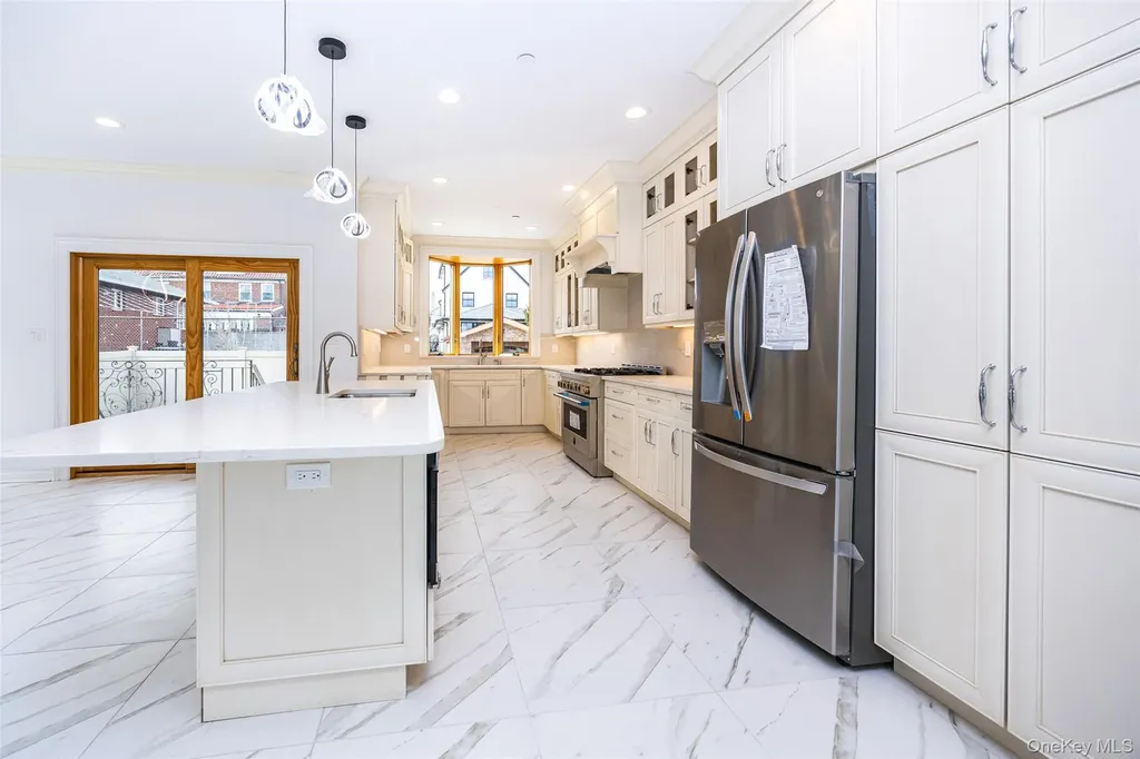 10-42 Utopia Parkway Beechhurst NY 11357