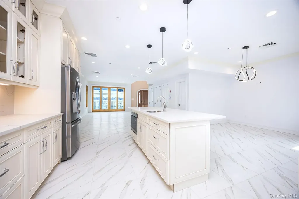 10-42 Utopia Parkway Beechhurst NY 11357