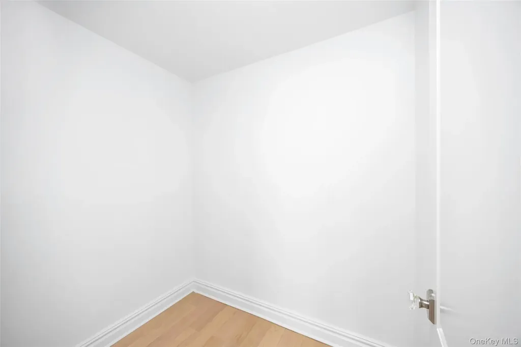10-42 Utopia Parkway Beechhurst NY 11357