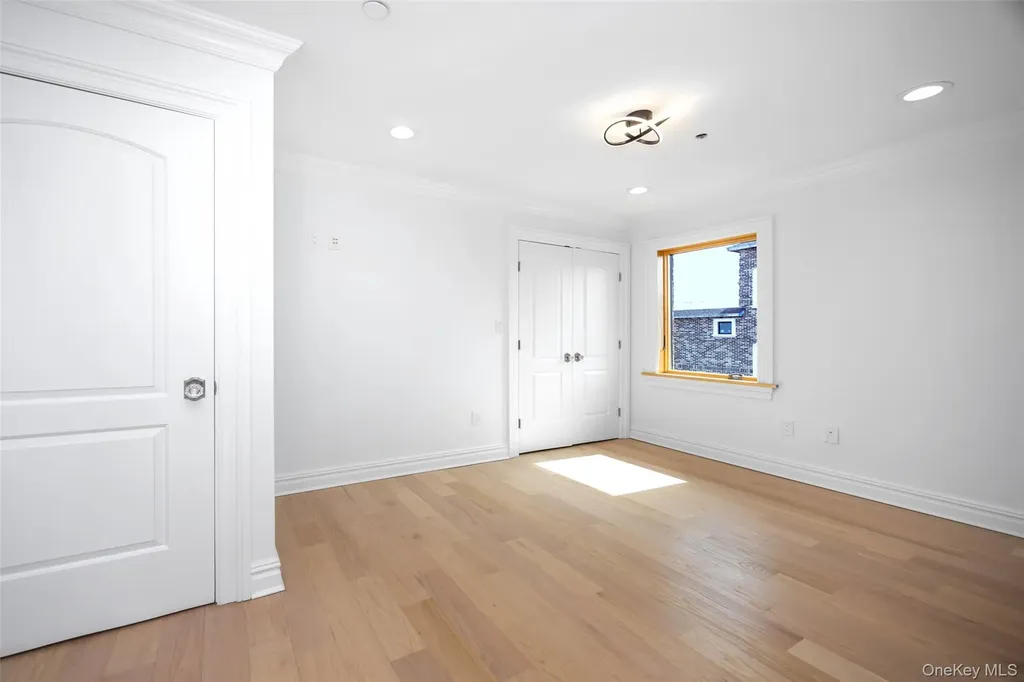10-42 Utopia Parkway Beechhurst NY 11357
