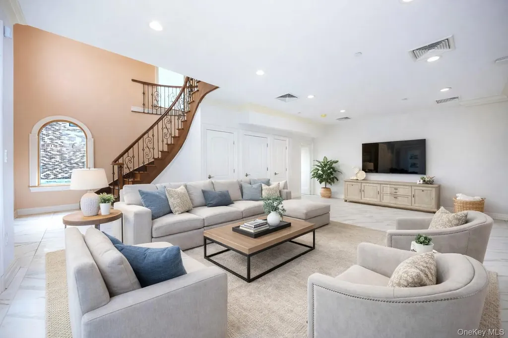 10-42 Utopia Parkway Beechhurst NY 11357