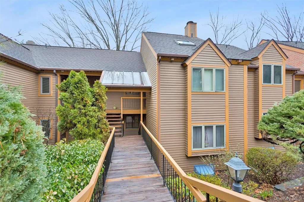 806 Eagle Bay Drive Ossining NY 10562