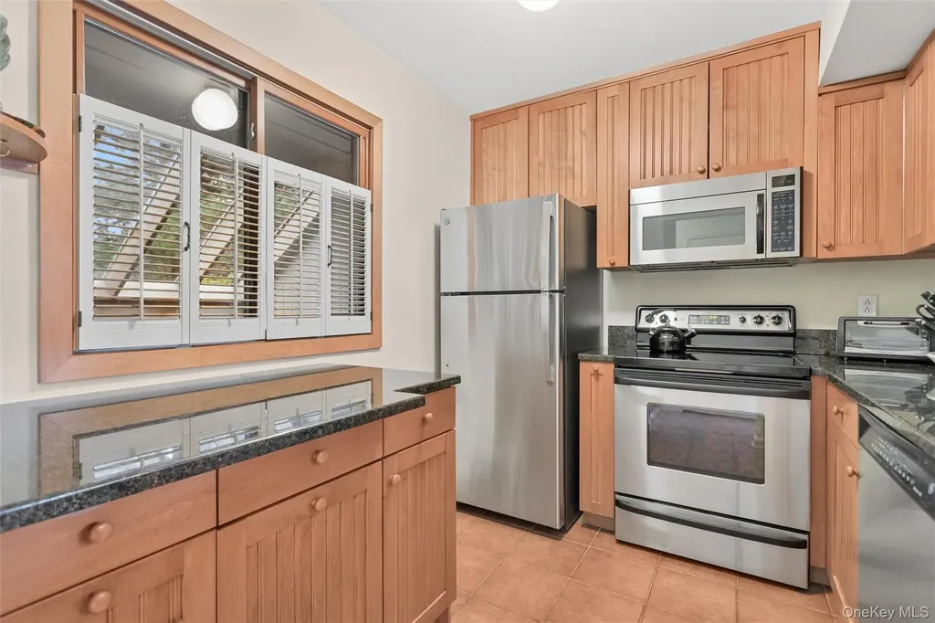 806 Eagle Bay Drive Ossining NY 10562