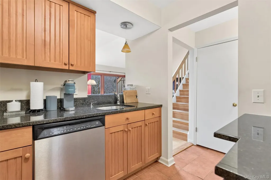 806 Eagle Bay Drive Ossining NY 10562
