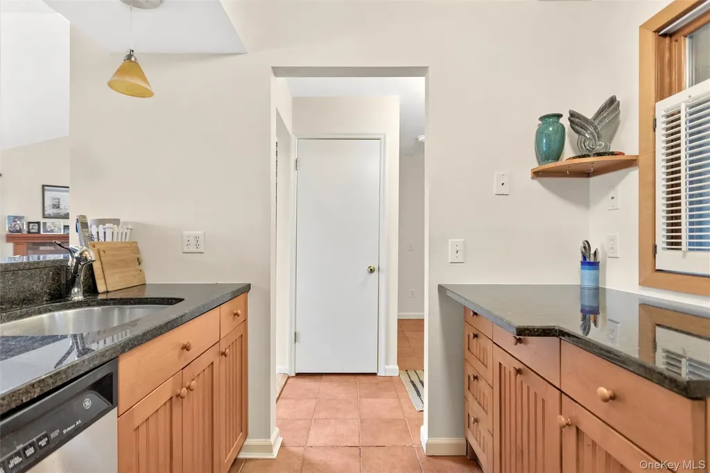 806 Eagle Bay Drive Ossining NY 10562